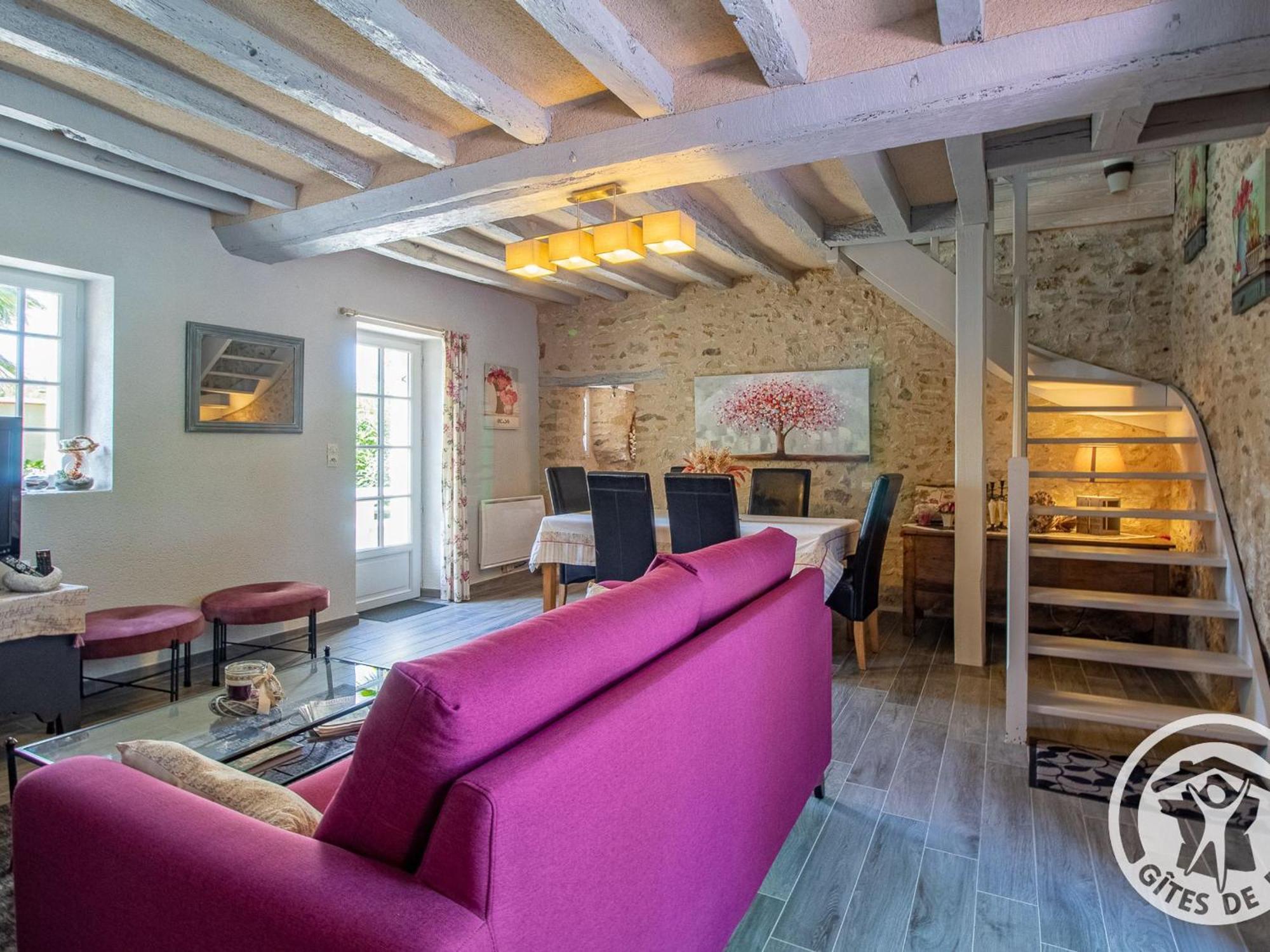Gite Charmant Avec Jardin, Proche Activites Nautiques - Fr-1-622-75 Morannes sur Sarthe-Daumeray Exterior foto